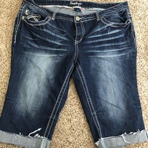 Amethyst Capris 🤩 Size 20